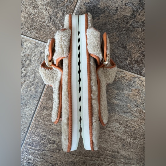 NEW!!! COACH Hollie Shearling Leather C Buckle Flip-Flop Sandals- Women’s 11B - Picture 7 of 10